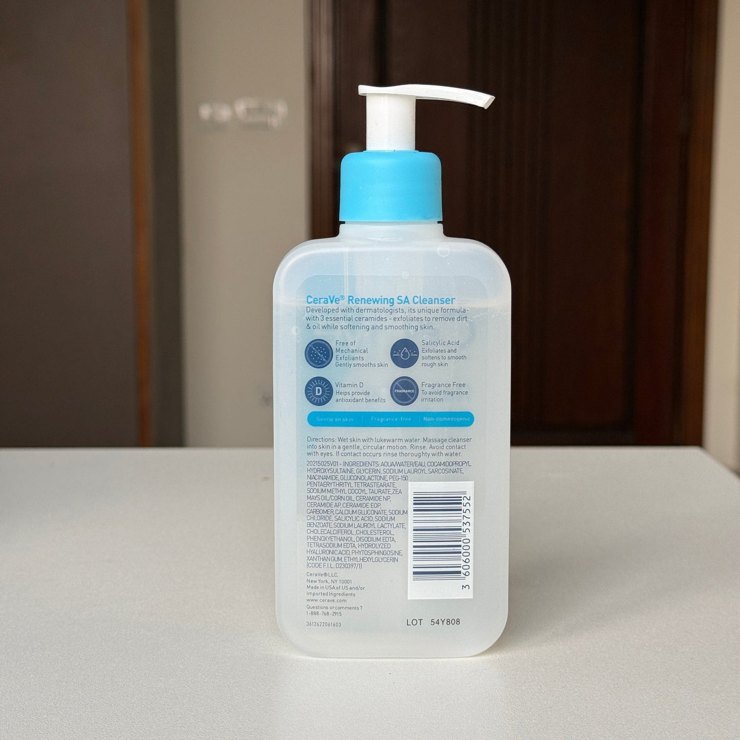 CeraVe Renewing SA Cleanser 236ml